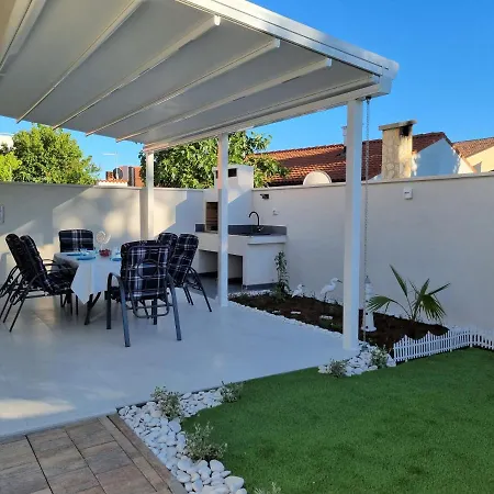 Ferienhaus White House Posesi