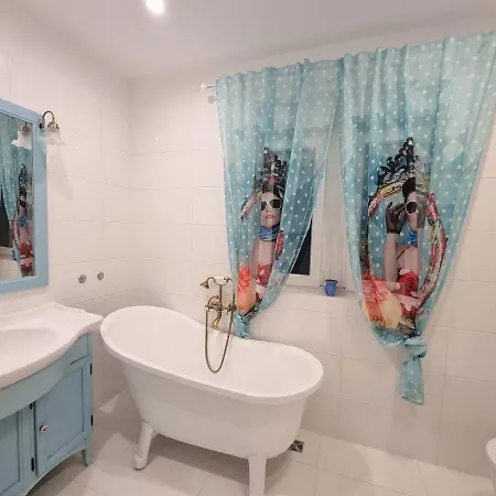 Holiday home White House Posesi *