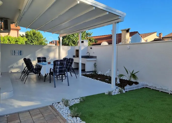 Ferienhaus White House Posesi